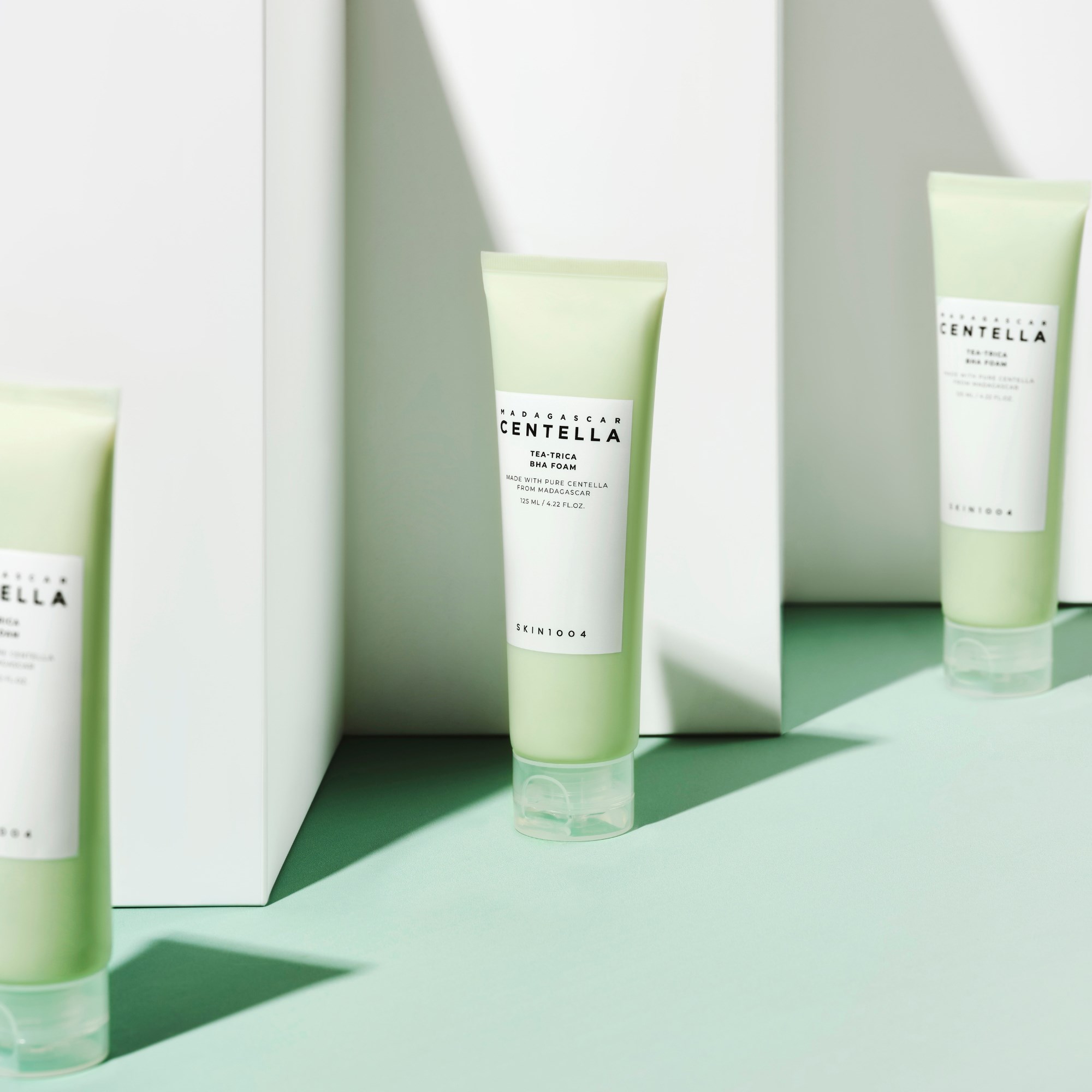 SKIN1004 Madagascar Centella Tea-Trica BHA Foam 125 ml (obrázok 9)
