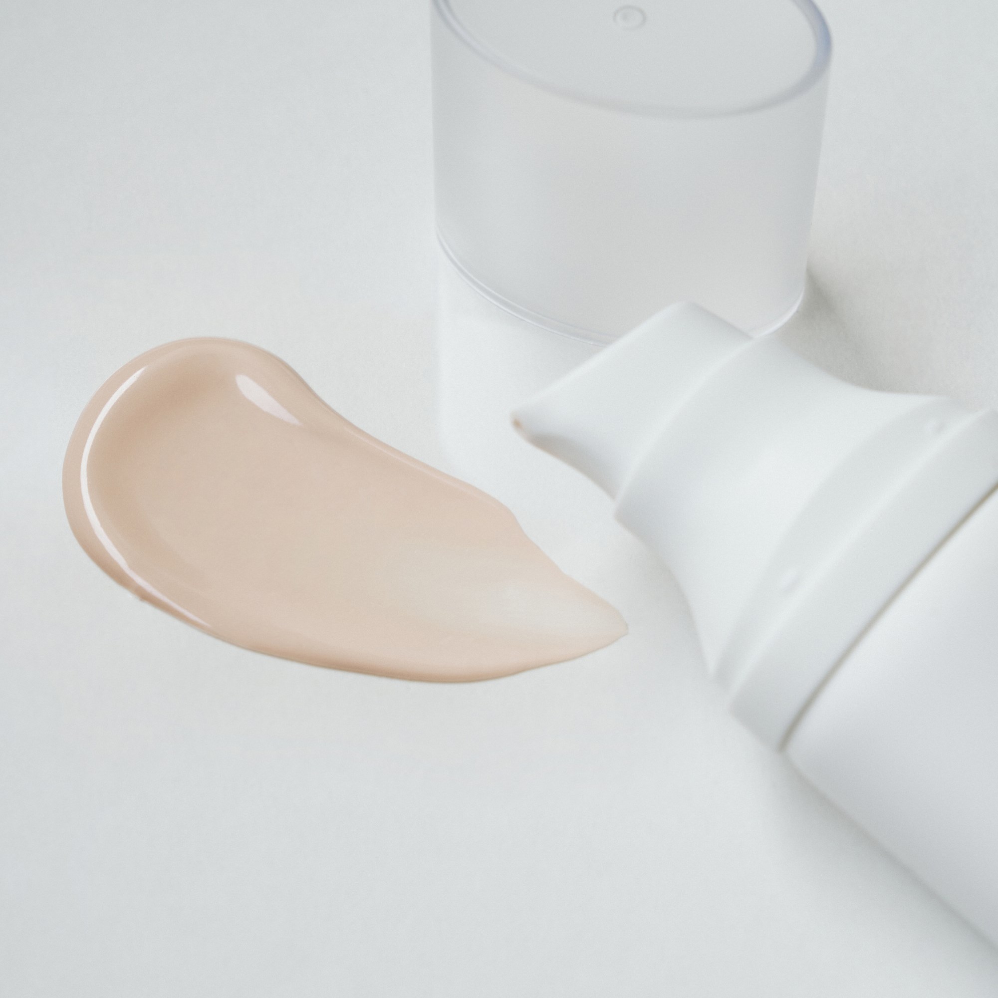 SKIN1004 Madagascar Centella Tone Brightening Tone-Up Sunscreen 50 ml (obrázok 5)
