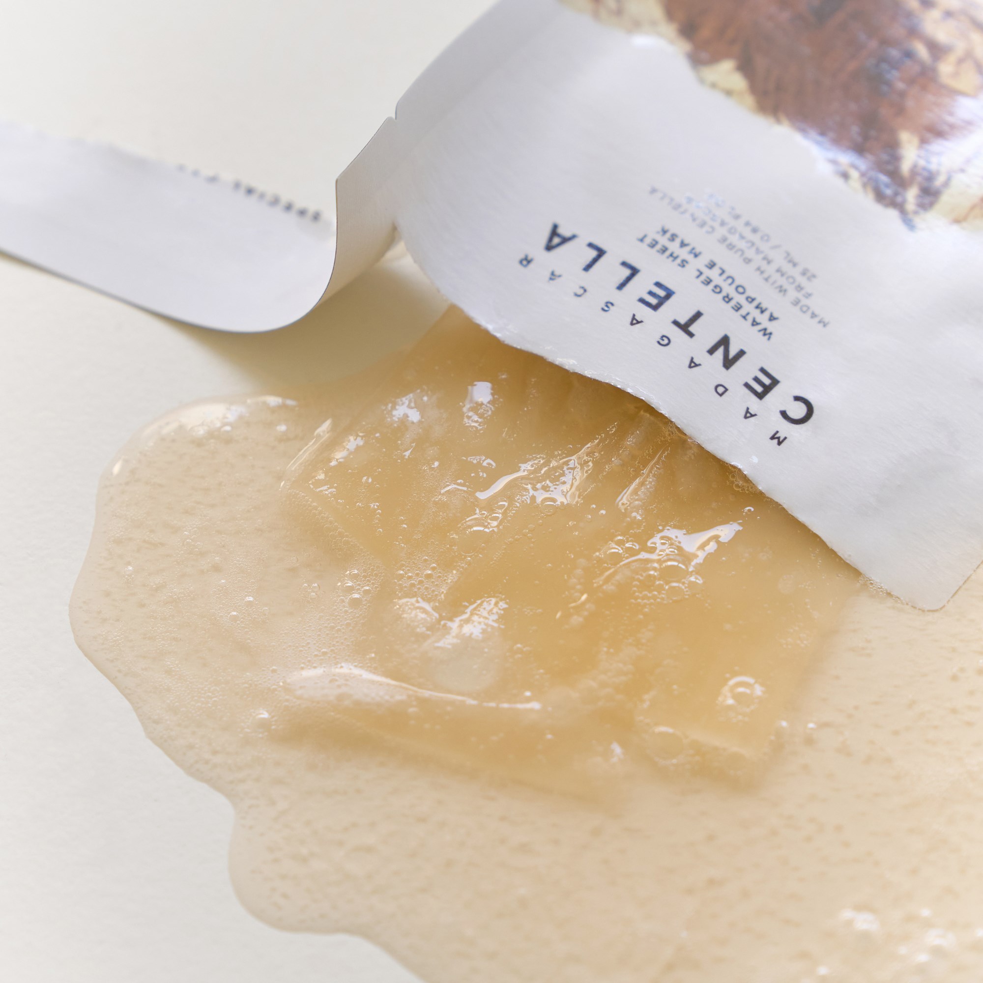 SKIN1004 Madagascar Centella Watergel Sheet Ampoule Mask 1 szt. (obrázok 5)