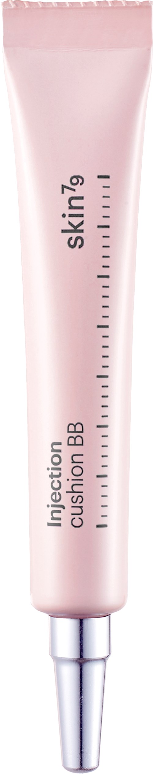 Rosa tube merket 'skinq' med målestrekker, inneholder et hudpleieprodukt, sannsynligvis en cushion BB-krem.