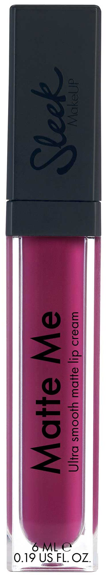 En lyserød læbepomade med sort låg, der viser mærket Sleek. Den er mærket Matte Me, ultra smooth lip cream.