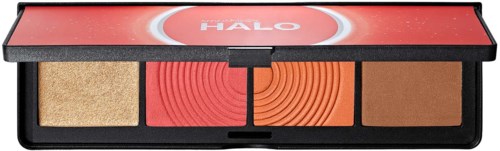 Make-up palet met vier tinten blush en oogschaduw, met 'HALO' op de bovenkant.