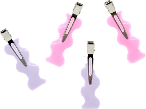 Neliä hiusharkkaa on kiinnitetty violetti- ja pinkivärisiin hiusväreihin, järjestettynä kuvion mukaan.