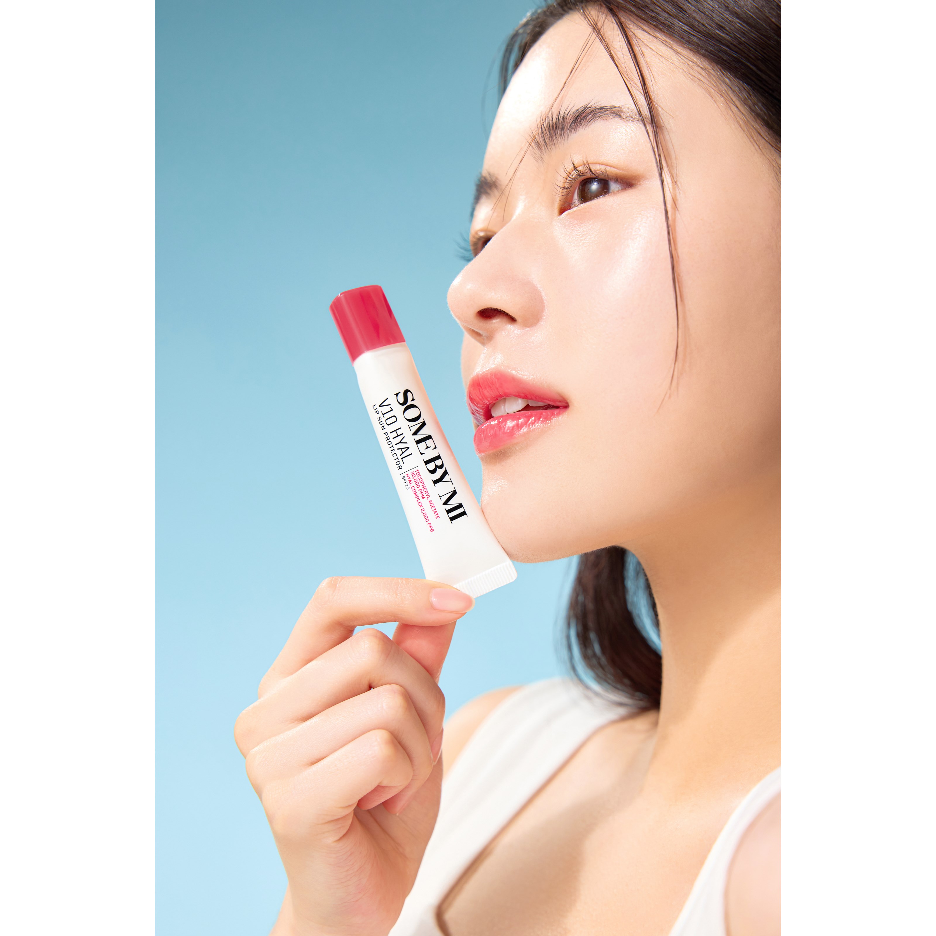 SOME BY MI V10 Hyal Lip Protector SPF15 Berry (obrázok 8)
