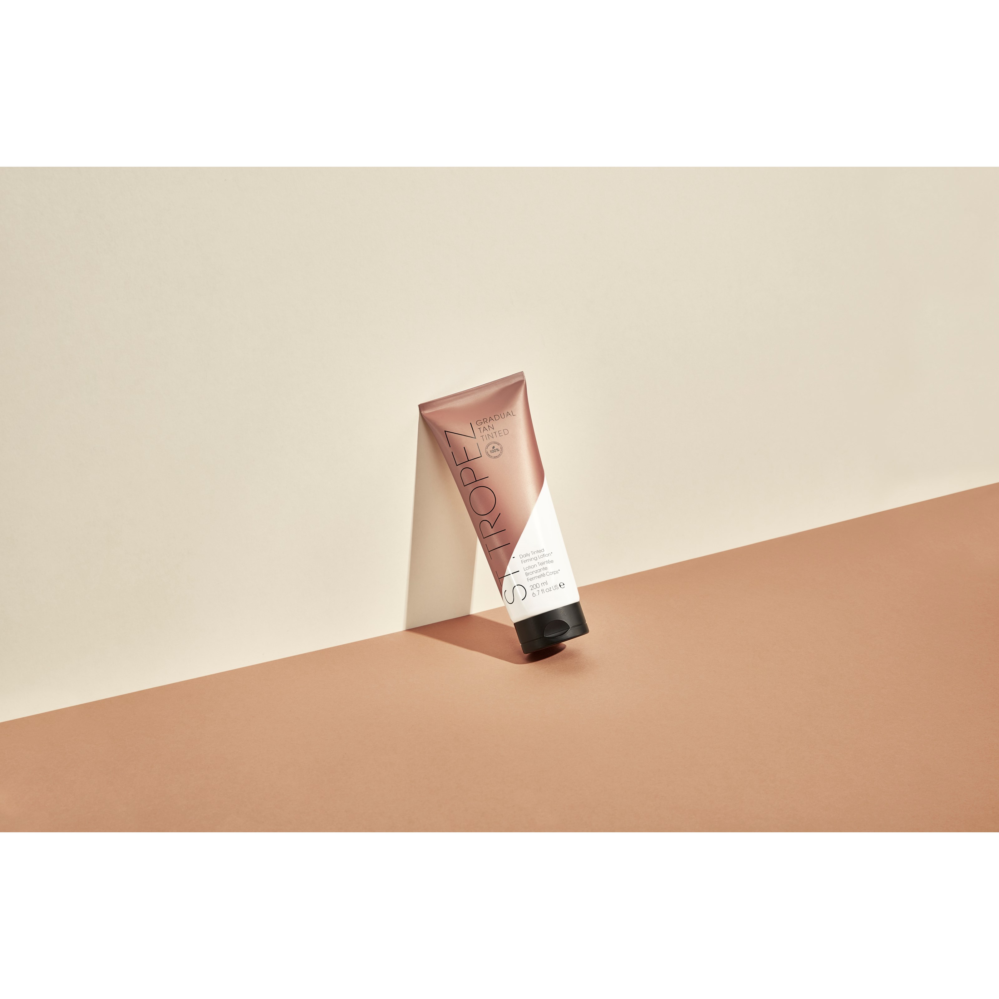 ST. Tropez Gradual Tan Tinted Daily Firming Lotion 200 ml (obrázok 4)