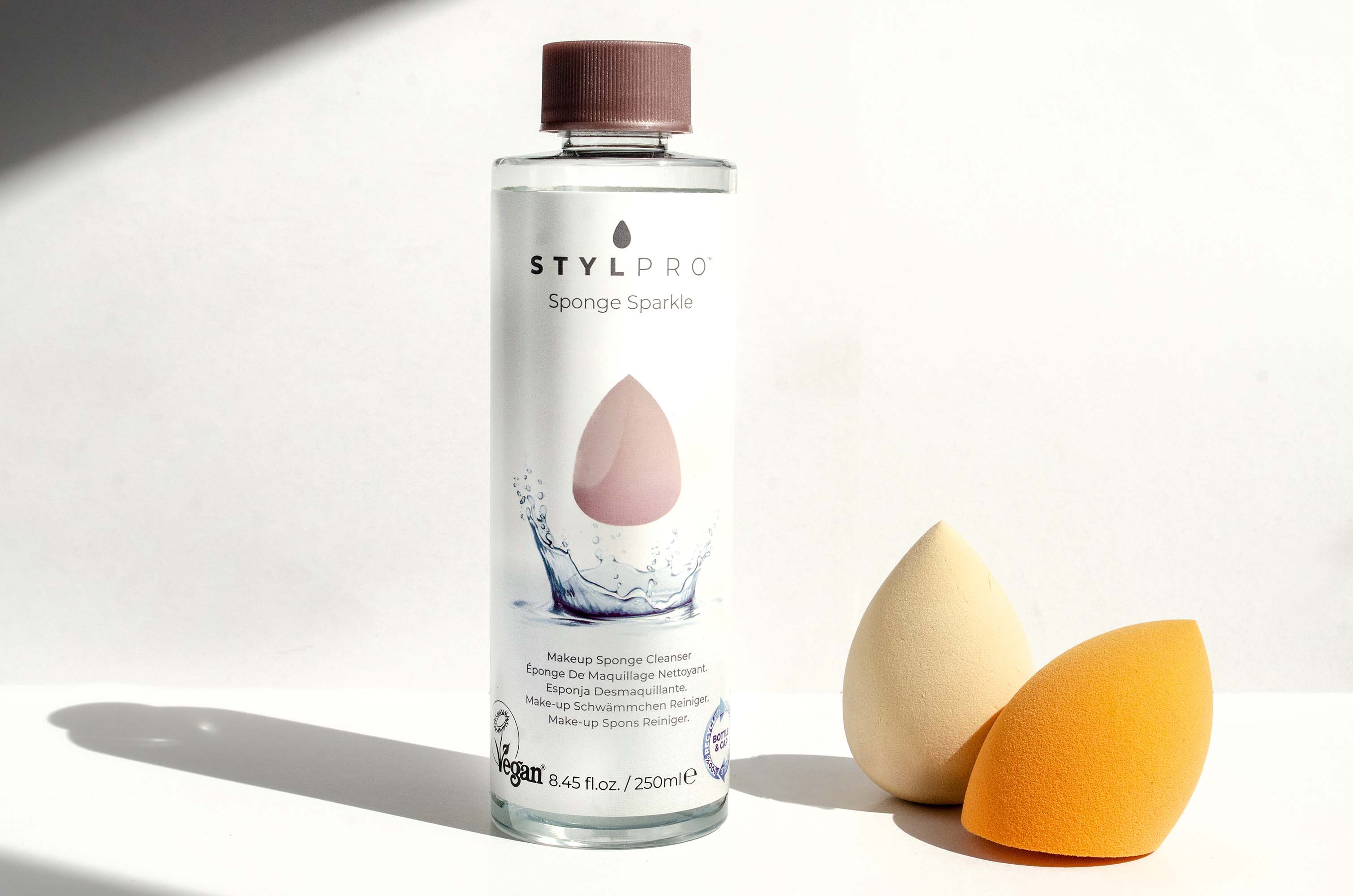 STYLPRO Spin And Squeeze 2-In-1 Makeup Brush & Sponge Cleaner