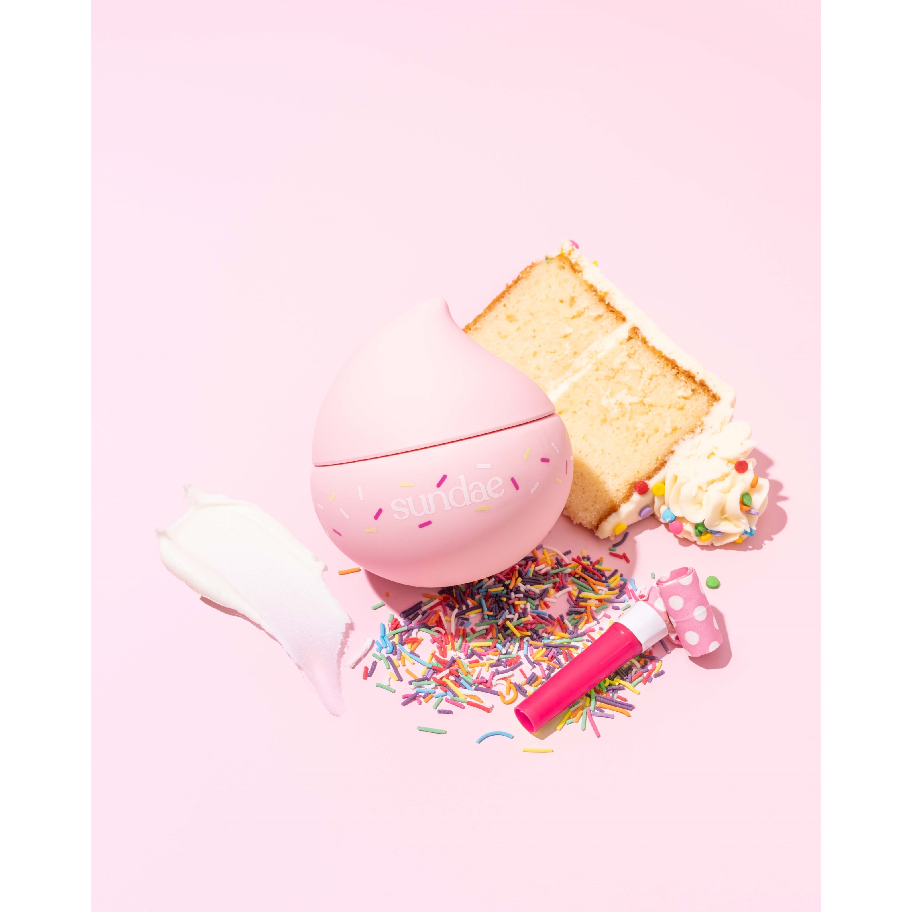 Sundae Birthday Cake Whip Moisturiser 220 ml (obrázok 3)