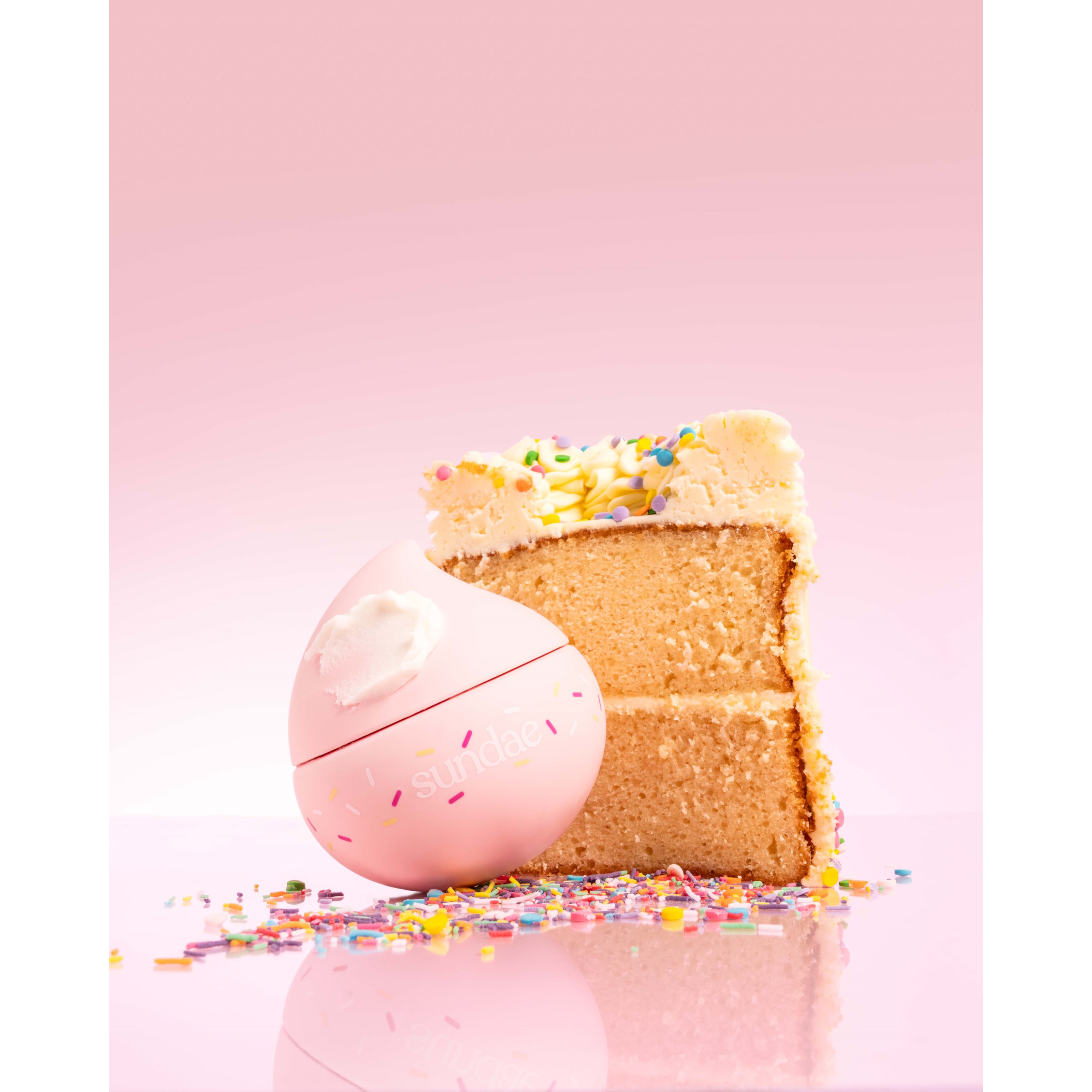 Sundae Birthday Cake Whip Moisturiser 220 ml (obrázok 4)