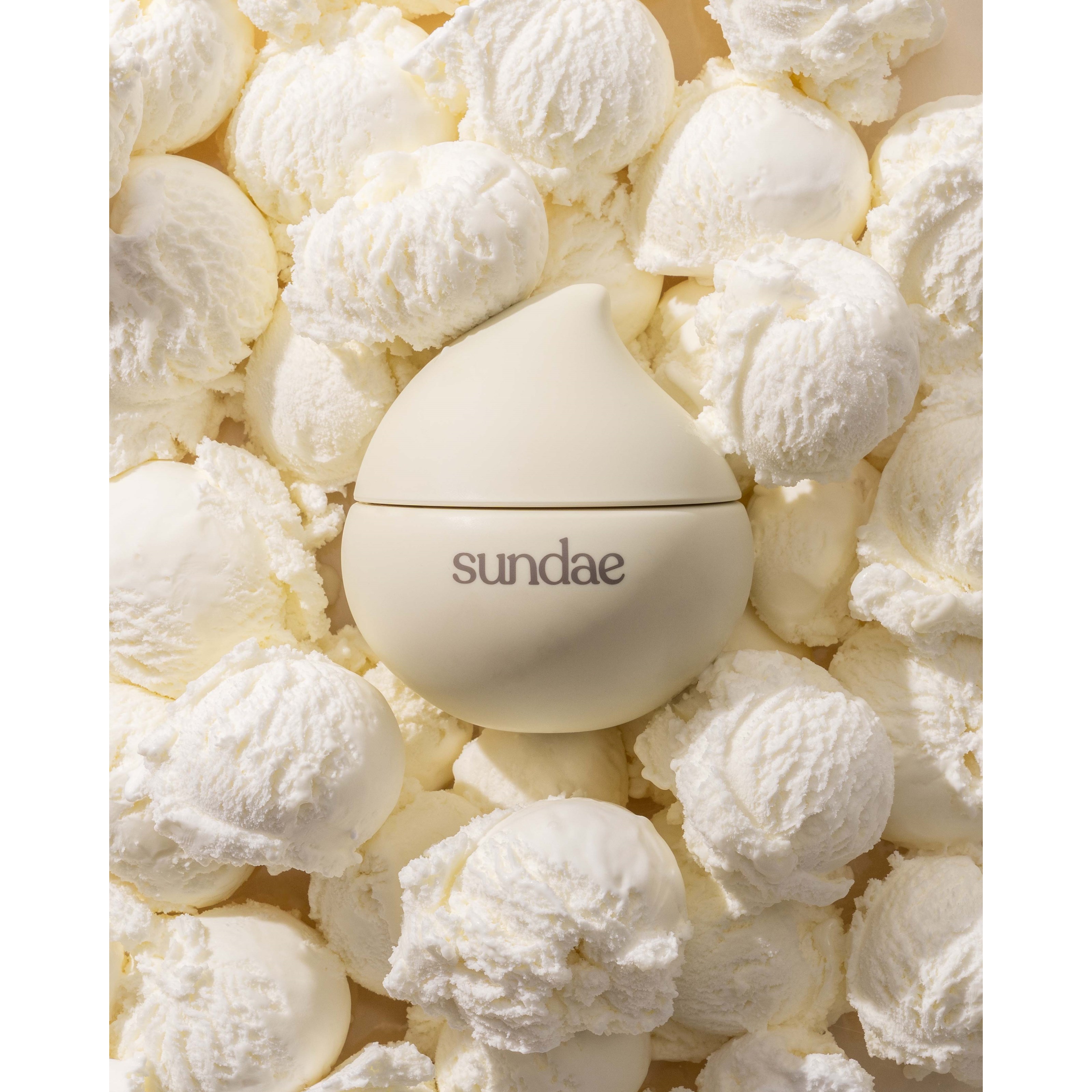Sundae Velvety Vanilla Body Whip Moisturiser 220 ml (obrázok 4)