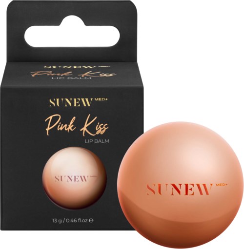En rund, beige läppbalsam med rött SUNEW-berg, bredvid dess svarta förpackningslåda med produktnamn.