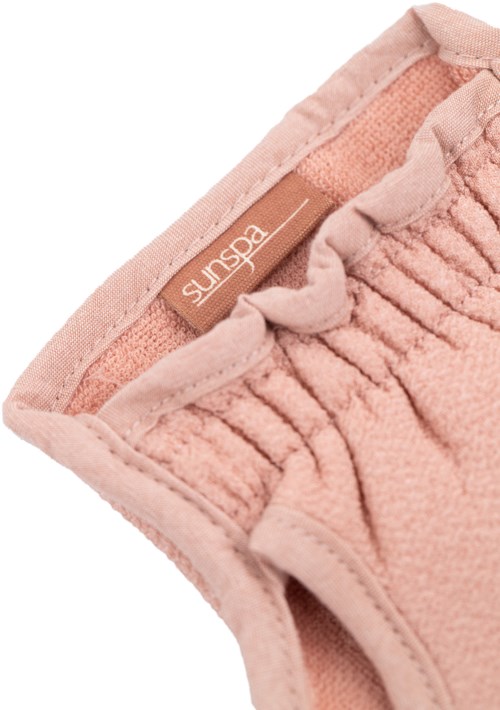 Sunspa Hedda Skoug X SunSpa Scrub It Off Exfoliate Mitt Rose