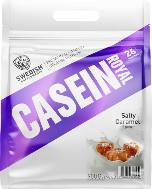 En hvit pose med svenske kosttilskudd med lilla stripe, merket 'CASINE' og 'Salty Caramel' smak, inneholder 900 gram.