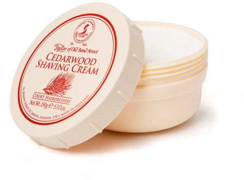 Pieni, pyöreä rasia, jossa cedarwood-parranajokreemi ja kansi. Tunnus on valkoinen ja punainen.