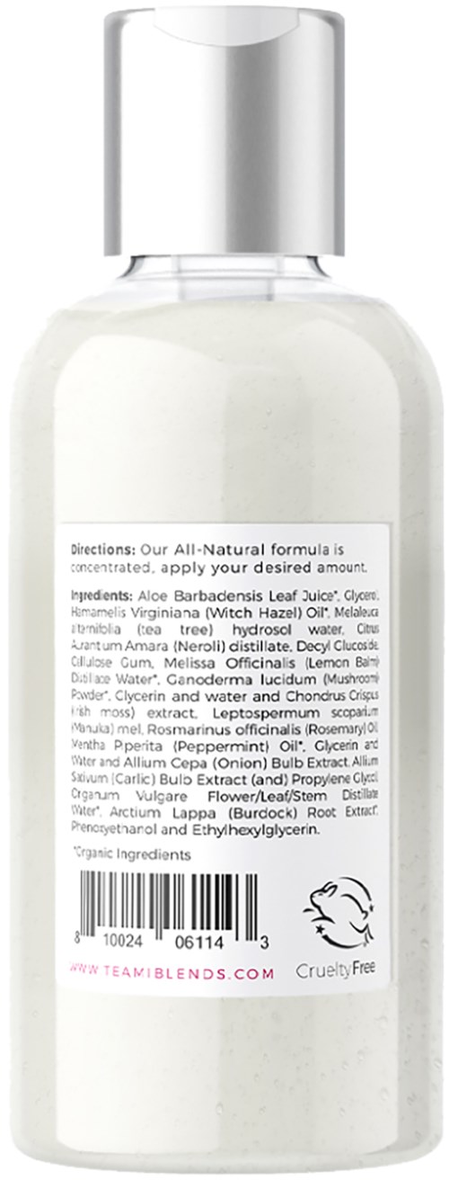 En klar flaska med vit lotion, etikett med ingredienser, instruktioner, streckkod och symbol för cruelty-free.