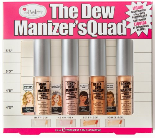 En uppsättning av fem flytande highlighters i olika nyanser, märkta med kvinnornas namn, kallade "The Dew Manizer's Squad."