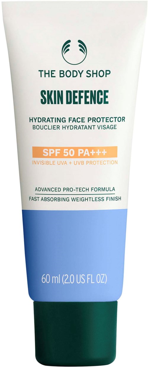 En tub från The Body Shop Skin Defence Hydrating Face Protector med SPF 50, PA+++, och lätt finish.