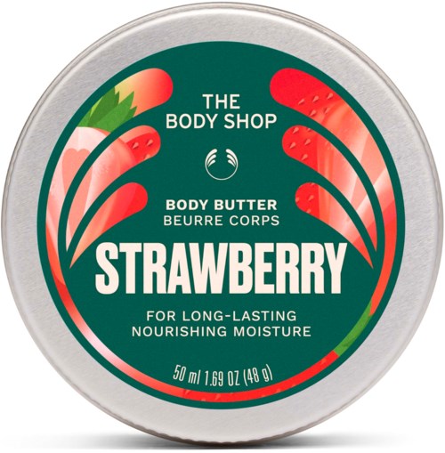 En rund beholder av The Body Shop jordbær kroppssmør med jordbærillustrasjoner og produktinformasjon på lokket.