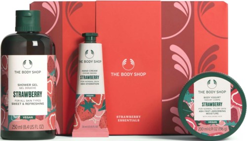 Zestaw produktów do pielęgnacji ciała o zapachu truskawkowym, w tym żel pod prysznic, balsam i masło do ciała od The Body Shop.