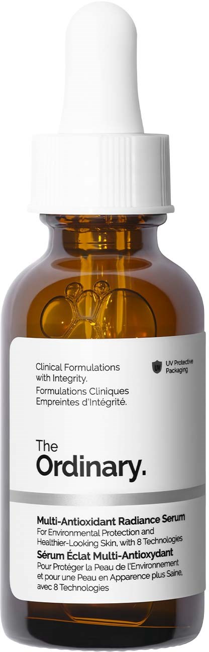 En brun glasflaska med vit etikett och droppkork, innehållande The Ordinary-serum.