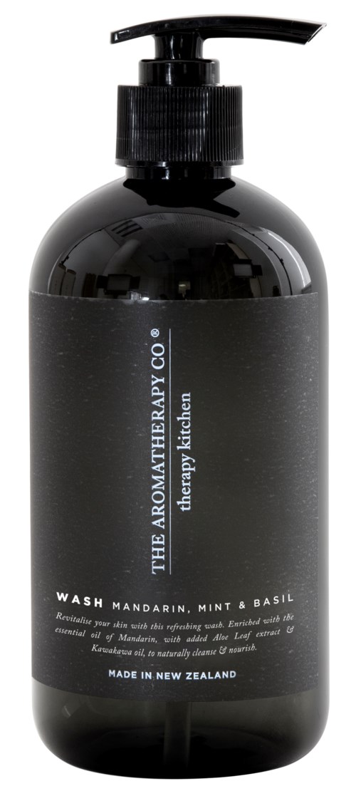 Musta pullo, jossa pumppu ja teksti 'The Aromatherapy Co.' ja tuoksujen nimet mandariini, minttu ja basilika.
