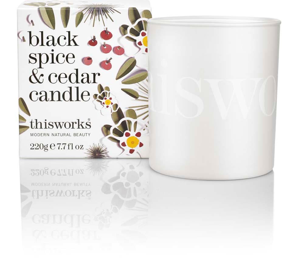 This Works Candle Black Spice & Cedar 220 g