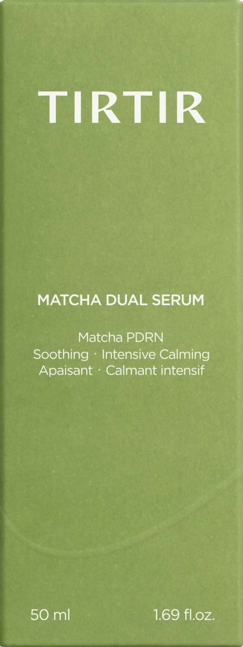 Grüner Karton mit weißen Text für TIRTIR Matcha Dual Serum, 50 ml, mit Fokus auf beruhigende und wohltuende Eigenschaften.