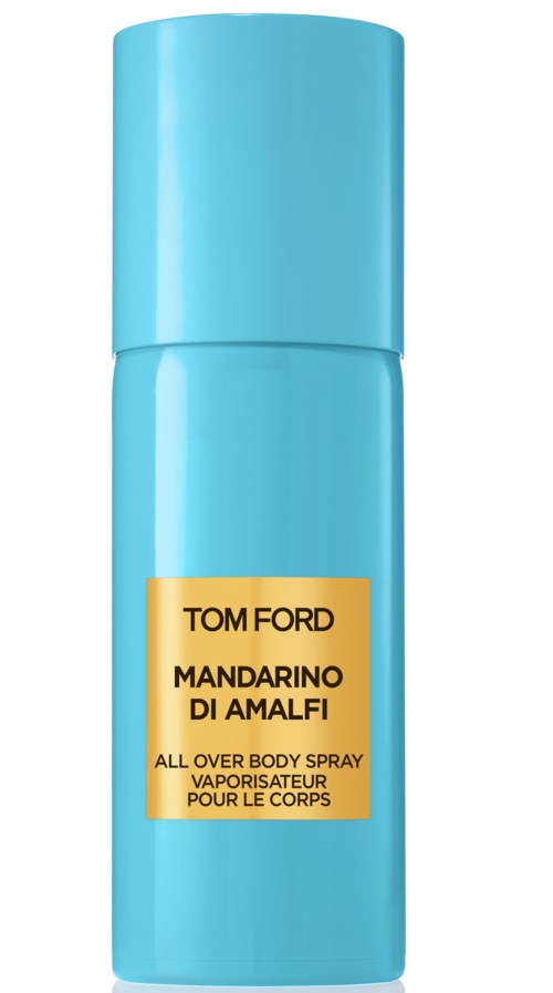 En blå sprayflaske mærket 'Tom Ford Mandarino di Amalfi' til kropsduft.