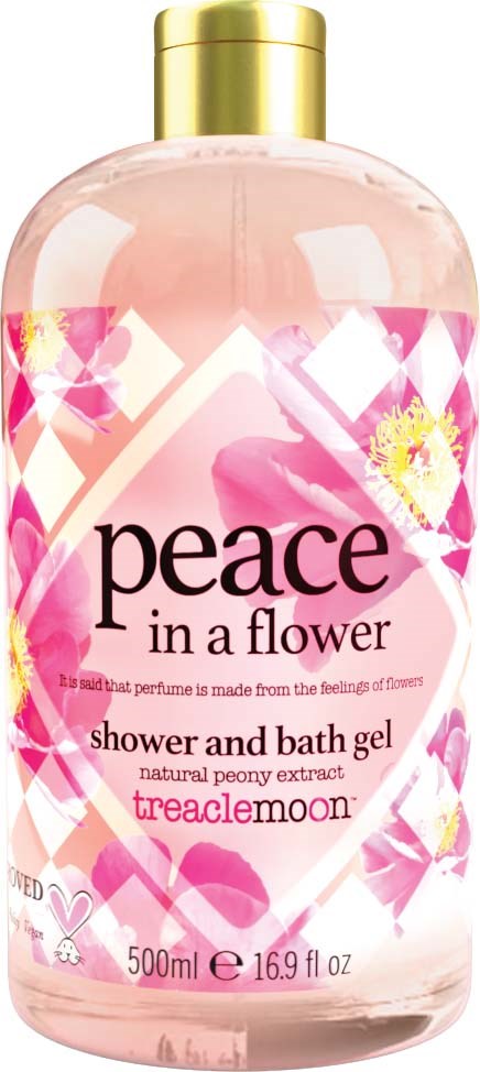 Eine rosa Duschgel-Flasche mit goldener Kappe, verziert mit Blumen und Lippen, beschriftet 'peace in a flower' und 'treaclemoon.'