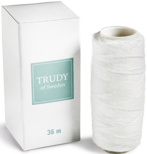 Vit trådspole och box märkt 'Trudy of Sweden, 36 m'.