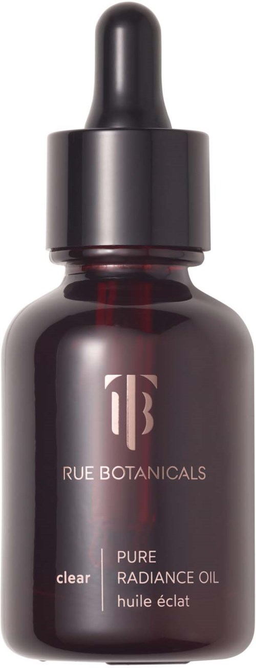 Eine dunkle Glasflasche mit Tropfer, beschriftet Rue Botanicals Pure Radiance Oil, klar, dunkelrot.