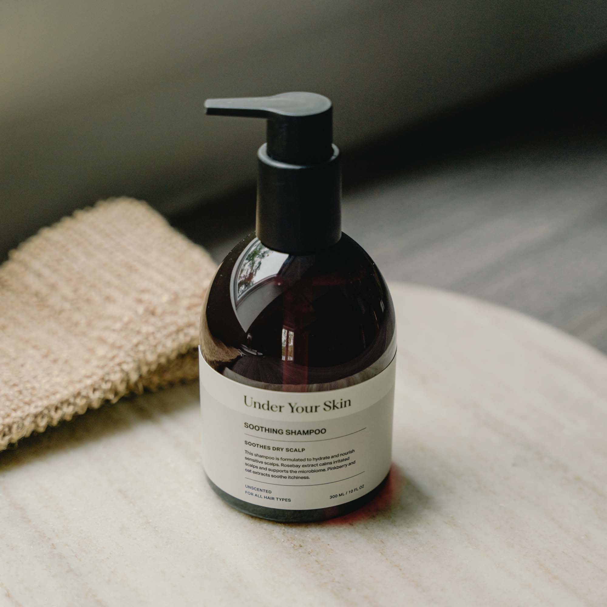 Under Your Skin Soothing Shampoo Soothes Dry Scalp 300 ml (obrázok 9)