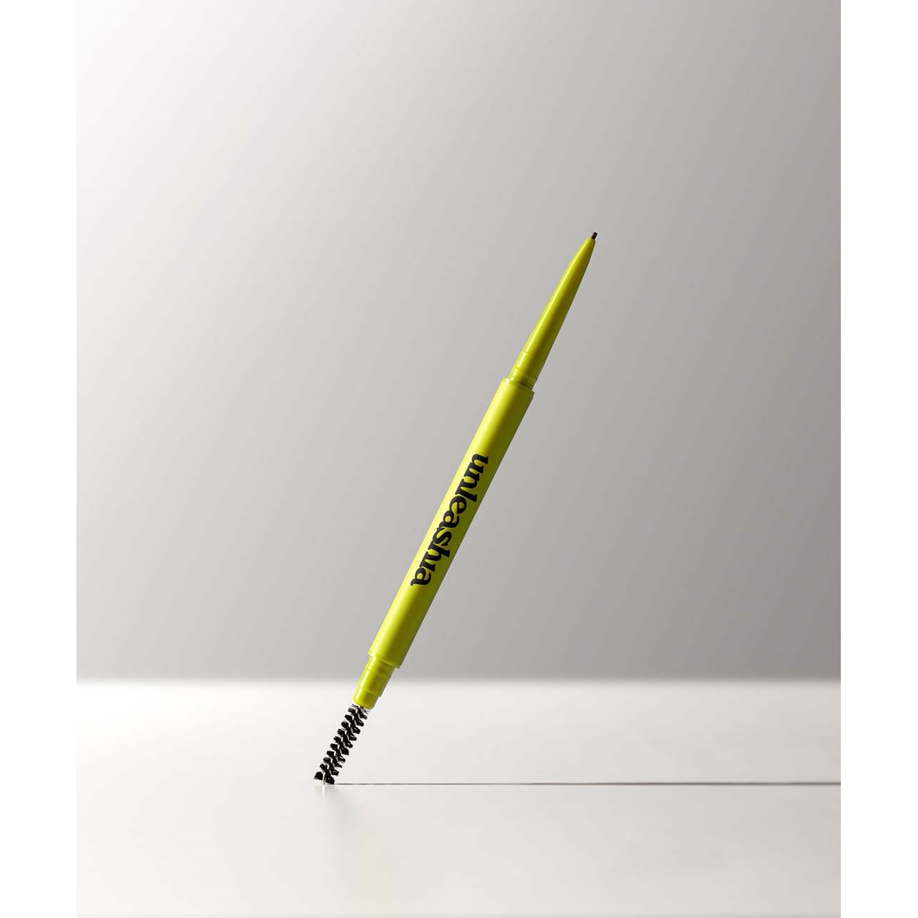Unleashia Shaper Defining Eyebrow Pencil N°3 Taupe Gray (obrázok 4)
