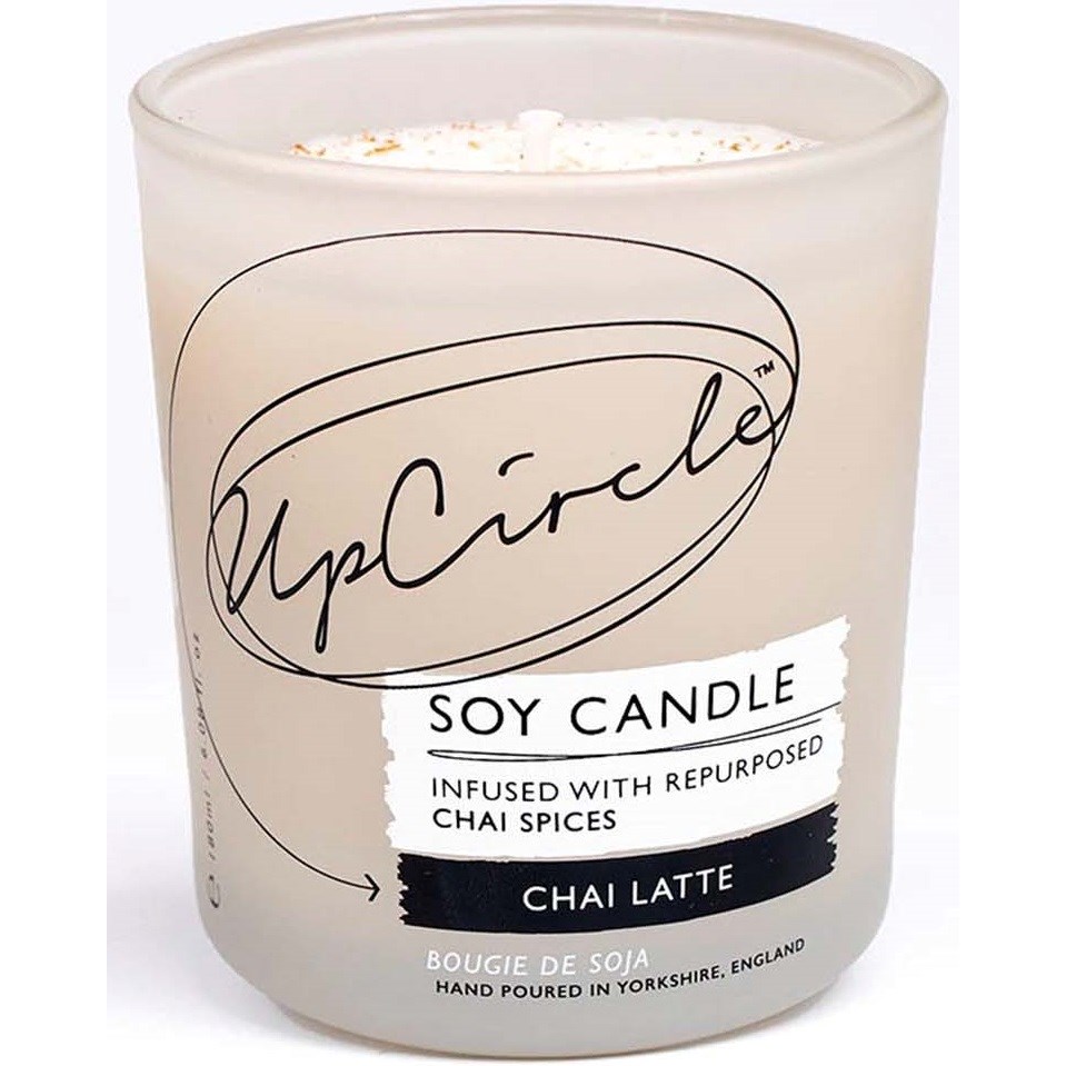 Läs mer om UpCircle Chai Latte Natural Soy Wax Candle 180 ml