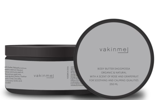 En grå rund lock som handlar om en kroppssmörjprodukt, och beskriver den som organisk, naturlig och lugnande.