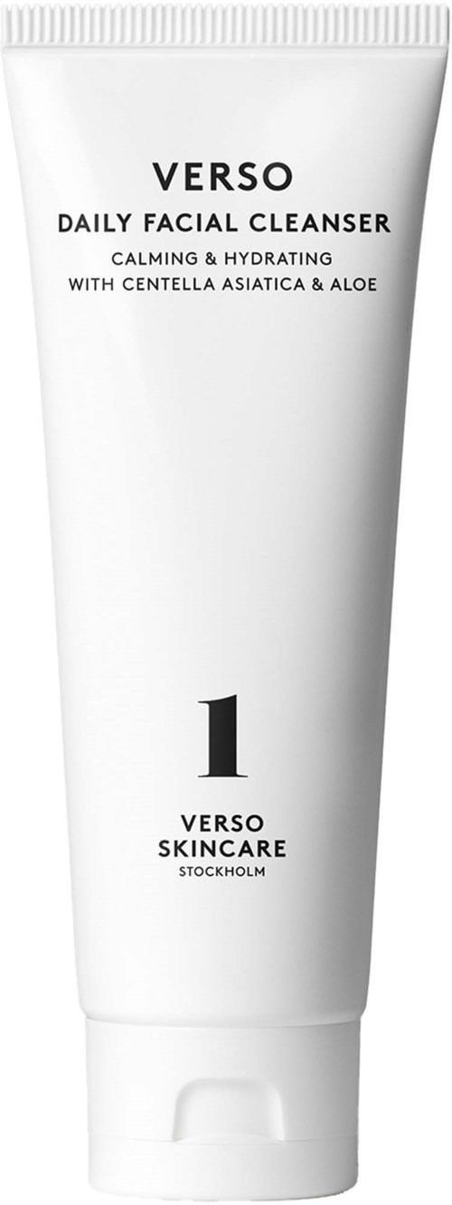 Weiche Tube für Gesichtsreiniger, gekennzeichnet als Verso Daily Facial Cleanser, mit beruhigenden Inhaltsstoffen und schlichtem Design.