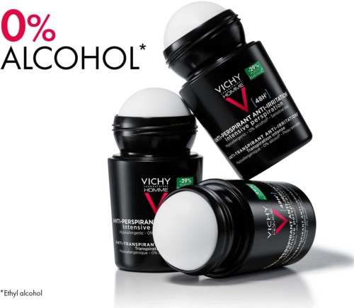 Vichy-deodoranter med svarta flaskor och vita bollar visar 0% alkohol. De är för män, för armhålor.