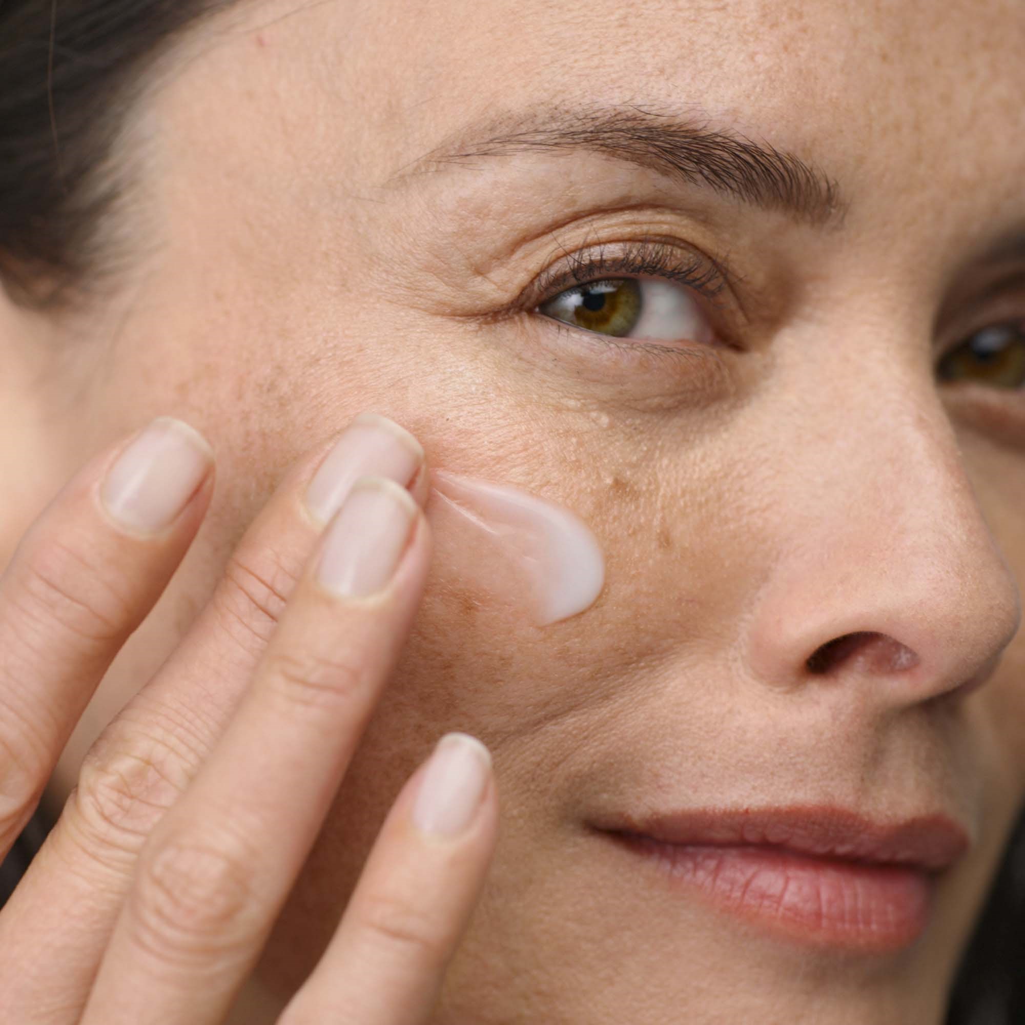 Alternativ bild 1 för VICHY Neovadiol Peri-Menopause Day cream for Dry Skin 50 ml