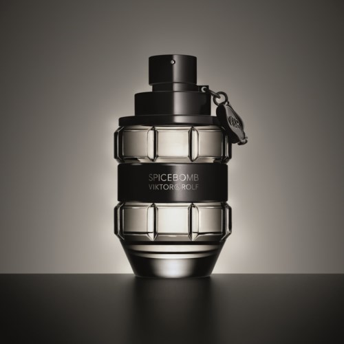 Viktor Rolf Spicebomb Edt Spray 150 Ml Lyko Com Viktor Rolf Spicebomb Edt Spray 150 Ml Lyko Com