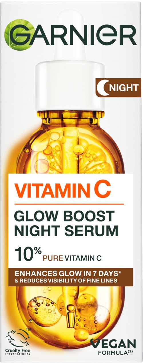 Pudełko Garnier Vitamin C Glow Boost Night Serum z pomarańczową butelką, informacje o produkcie, cruelty-free i wegańskie.