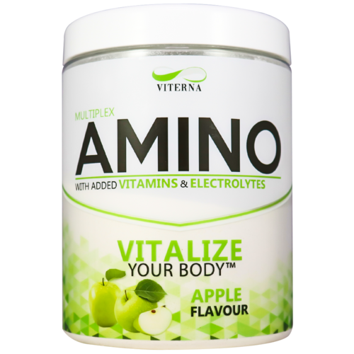 En hvit beholder med en grønn og svart etikett, som promoterer aminosyrer med vitaminer, elektrolytter og eplesmak.