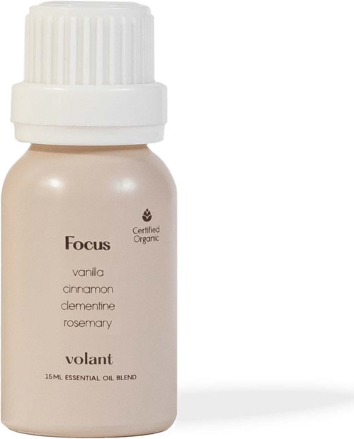 Pullossa lukee 'Focus', sisältäen vaniljan, kanelin, clementinen ja rosmariinin tuoksut, 15 ml eteerisen öljyn seosta.