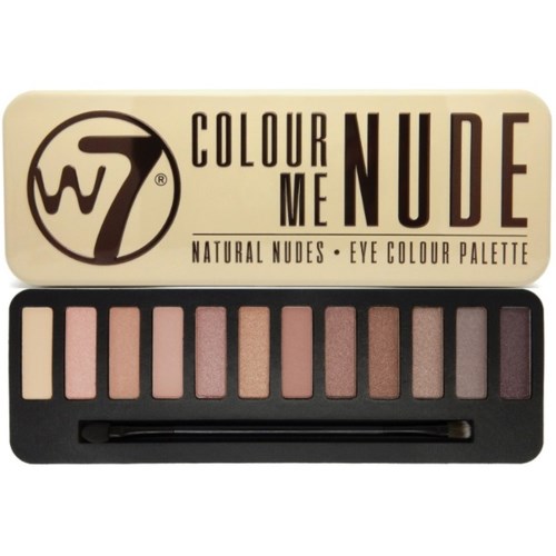 Eine Lidschattenpalette mit natürlichen Farbtönen und einem kleinen Pinsel. Die Abdeckung zeigt ein Logo und Produktname.