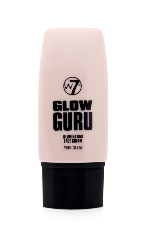 En flaske med rosa ansiktskrem med svart hette merket 'Glow Guru Illuminating Face Cream Pink Glow.'