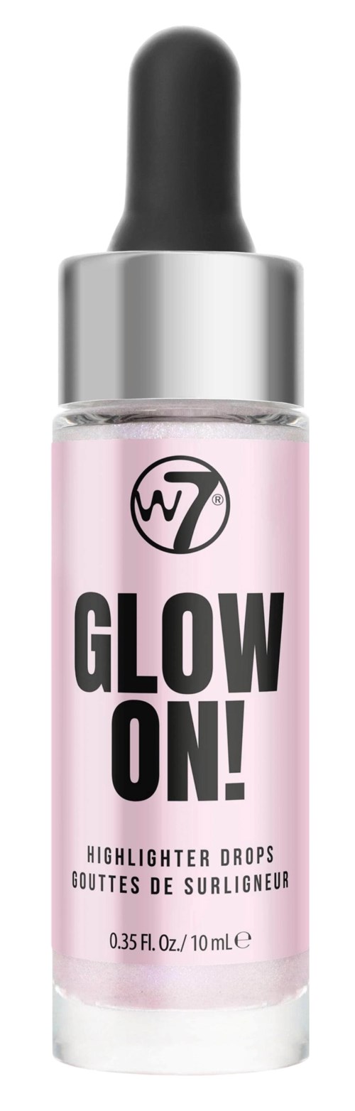 Een kleine druppelfles met label 'Glow On!' met roze vloeistof. Het is een highlighterdruppel voor make-up.