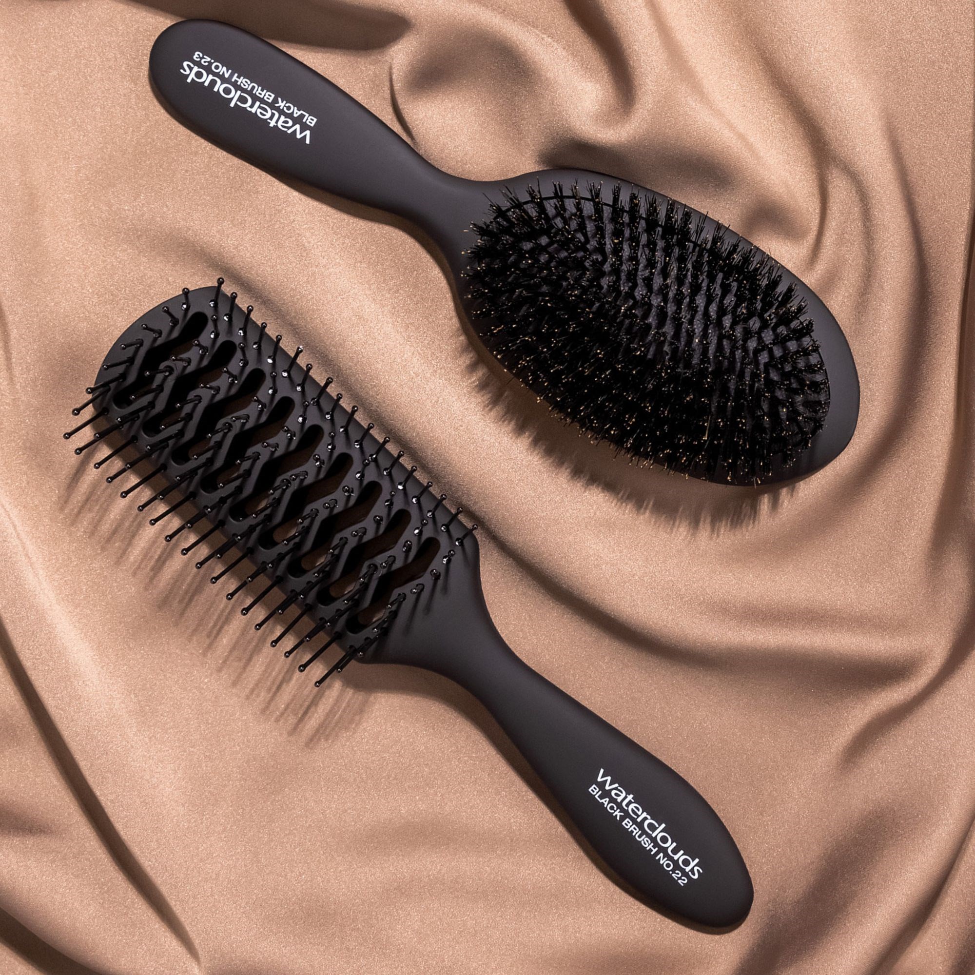Waterclouds Black Brush no.23 Natural Oval Brush No. 23 (obrázok 5)