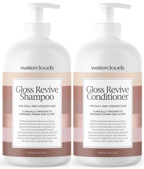 Två vita flaskor med Waterclouds Gloss Revive schampo och balsam med pump och beige etiketter.