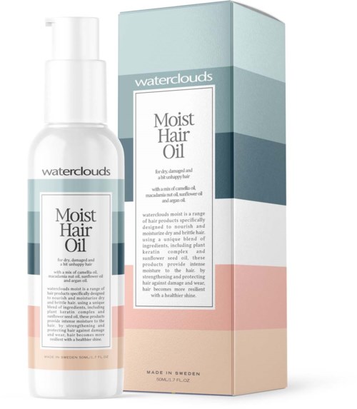 En hårolje sprayflaska och dess förpackning, båda märkta 'Moist Hair Oil' av Waterclouds, med vit, blå och rosa design.