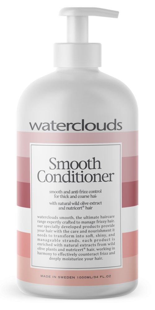 En vit flaska av Waterclouds Smooth Conditioner med pump, rosa och grå etikett, och text som beskriver hårvård.