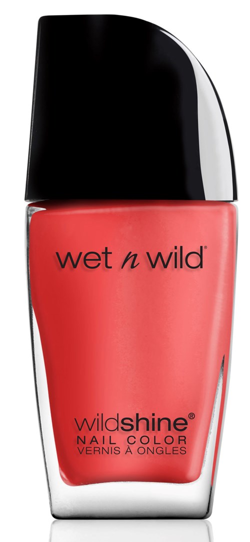 Wet n Wild Wild Shine Nail Grasping at Strawberry