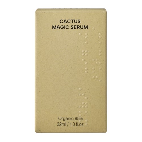 En beige eske merket 'Cactus Magic Serum' med små prikker nær høyre kant, viser størrelse 32 ml.